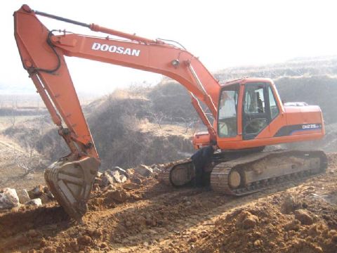 Selling Used Daewoo Dh220lc-5 Dh225lc-7 Excavators